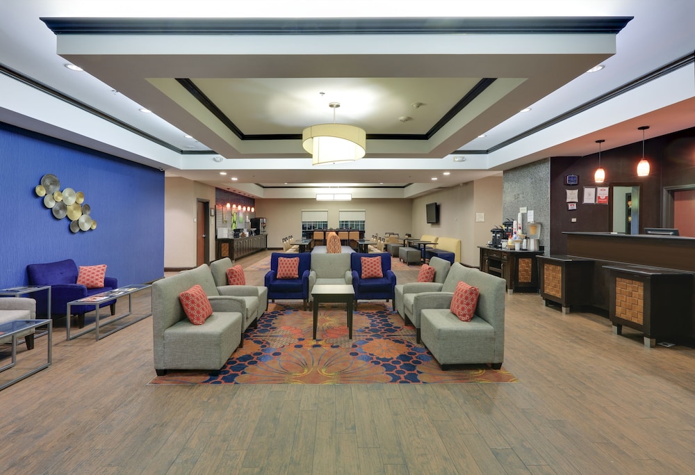 Imagen del bar/restaurante del Hotel La Quinta Inn and Suites By Wyndham Denton - University Drive. Foto 2