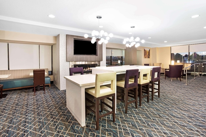 Imagen de los interiores del Hotel La Quinta Inn and Suites By Wyndham Denver Aurora Medical. Foto 16