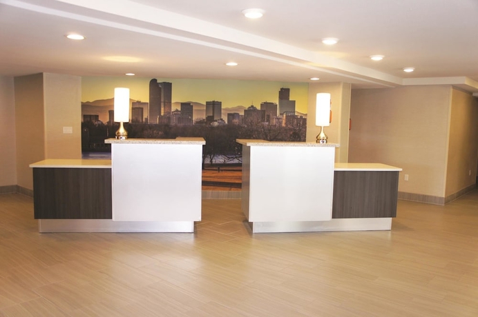 Imagen de los interiores del Hotel La Quinta Inn and Suites By Wyndham Denver Aurora Medical. Foto 19