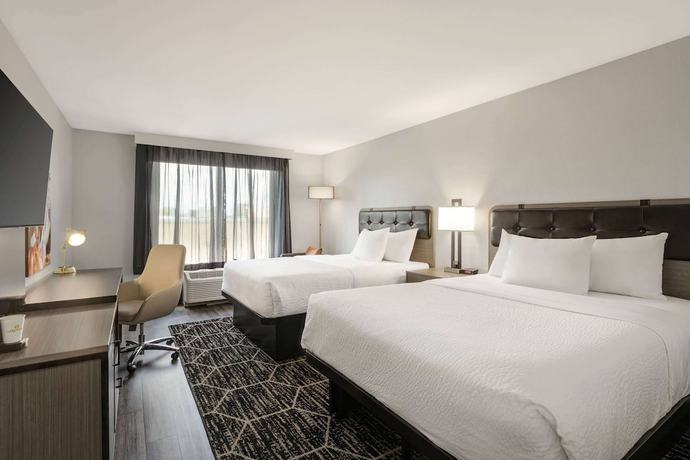 Imagen de la habitación del Hotel La Quinta Inn and Suites By Wyndham Dothan. Foto 4