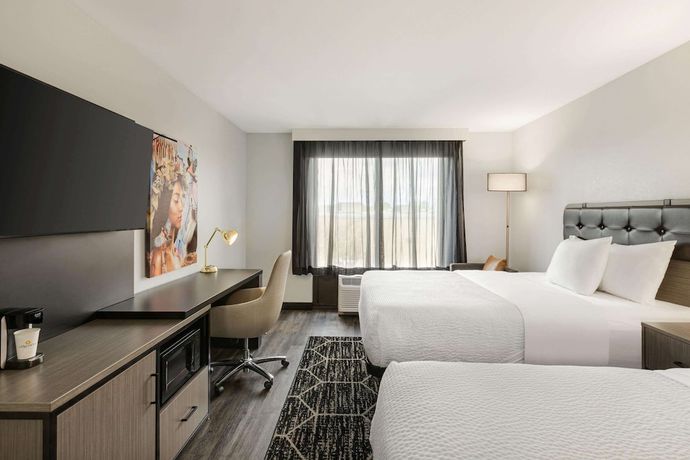 Imagen de la habitación del Hotel La Quinta Inn and Suites By Wyndham Dothan. Foto 5