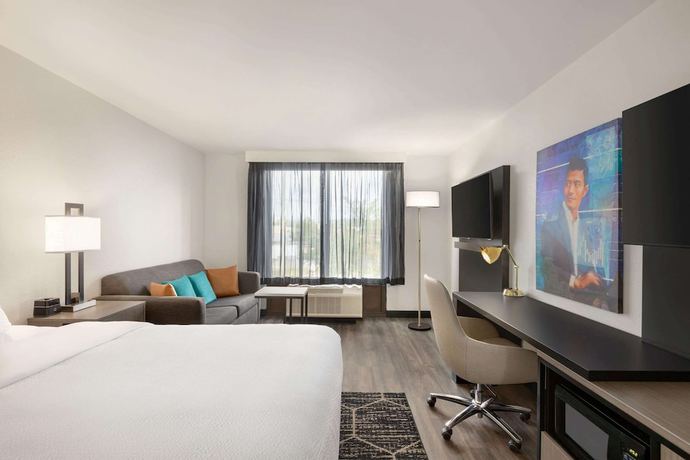 Imagen de la habitación del Hotel La Quinta Inn and Suites By Wyndham Dothan. Foto 8