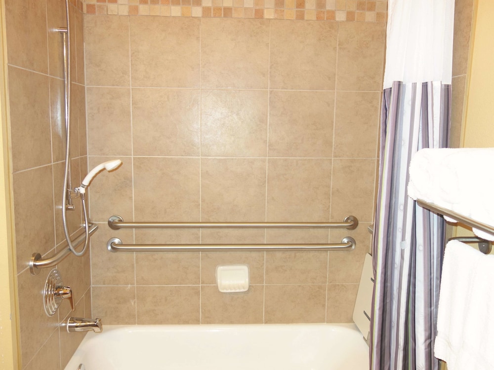Imagen de la habitación del Hotel La Quinta Inn and Suites By Wyndham Eastland. Foto 3