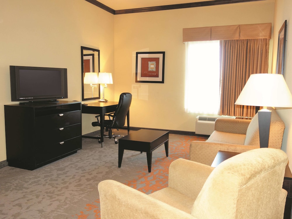 Imagen de la habitación del Hotel La Quinta Inn and Suites By Wyndham Eastland. Foto 7
