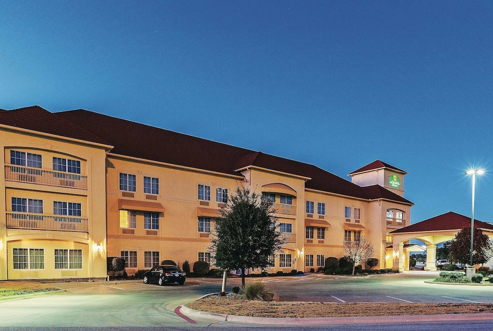 Imagen general del Hotel La Quinta Inn and Suites By Wyndham Eastland. Foto 1