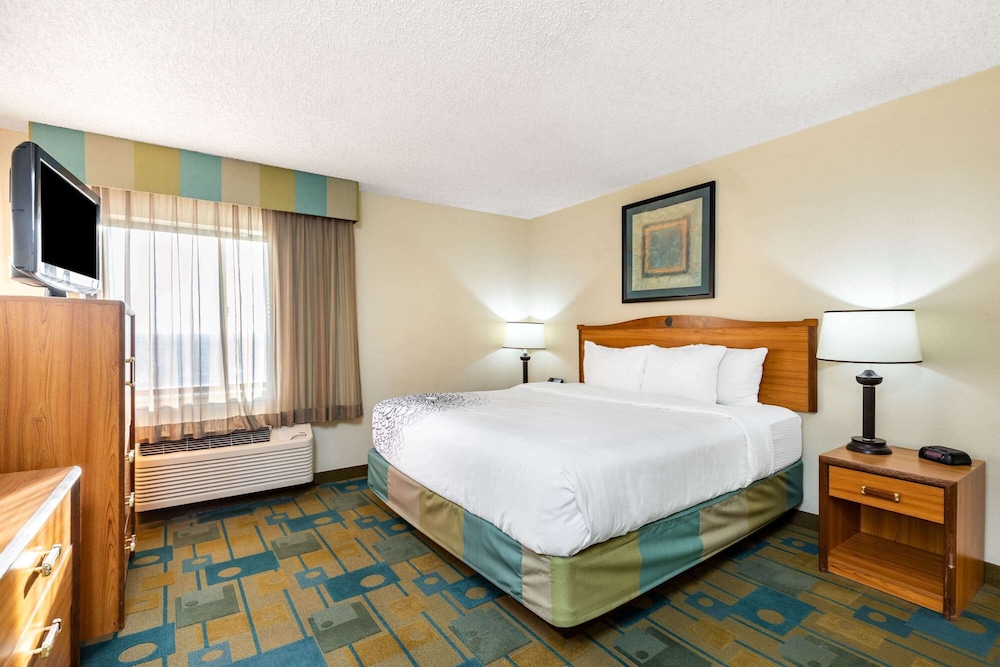 Imagen de la habitación del Hotel La Quinta Inn and Suites By Wyndham El Paso East. Foto 5