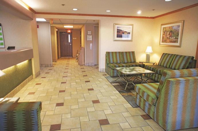 Imagen de los interiores del Hotel La Quinta Inn and Suites By Wyndham El Paso West Bartlett. Foto 13