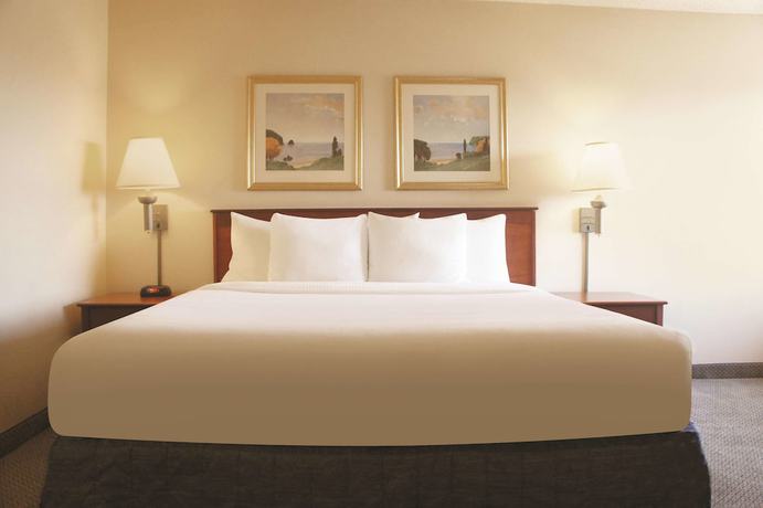 Imagen de la habitación del Hotel La Quinta Inn and Suites By Wyndham El Paso West Bartlett. Foto 6