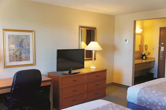Imagen de la habitación del Hotel La Quinta Inn and Suites By Wyndham El Paso West Bartlett. Foto 8