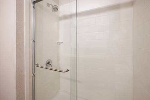Imagen de la habitación del Hotel La Quinta Inn and Suites By Wyndham Erie. Foto 2