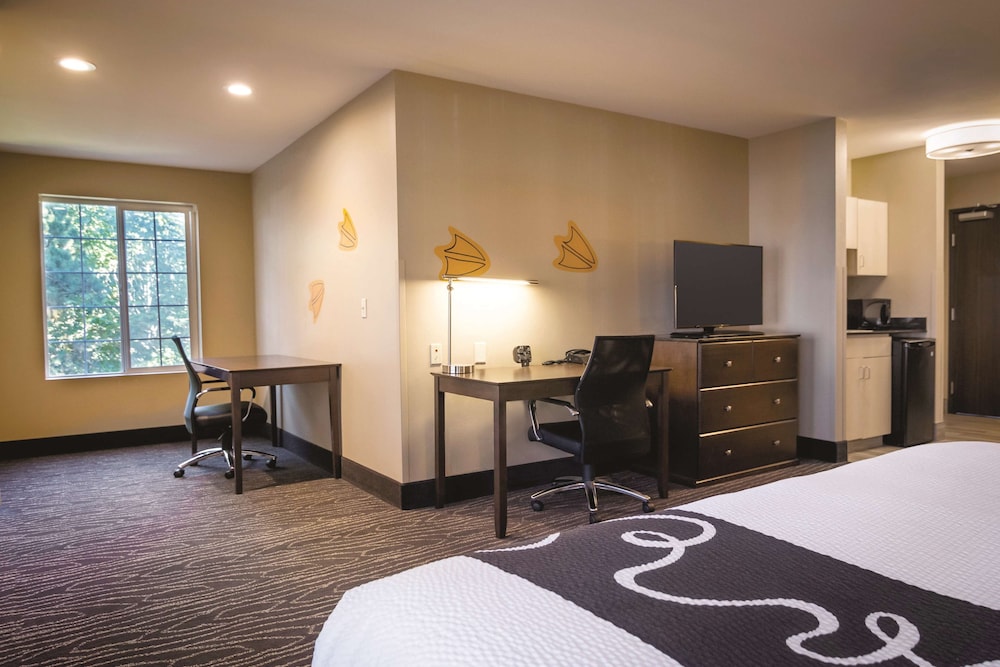 Imagen de la habitación del Hotel La Quinta Inn and Suites By Wyndham Eugene. Foto 8