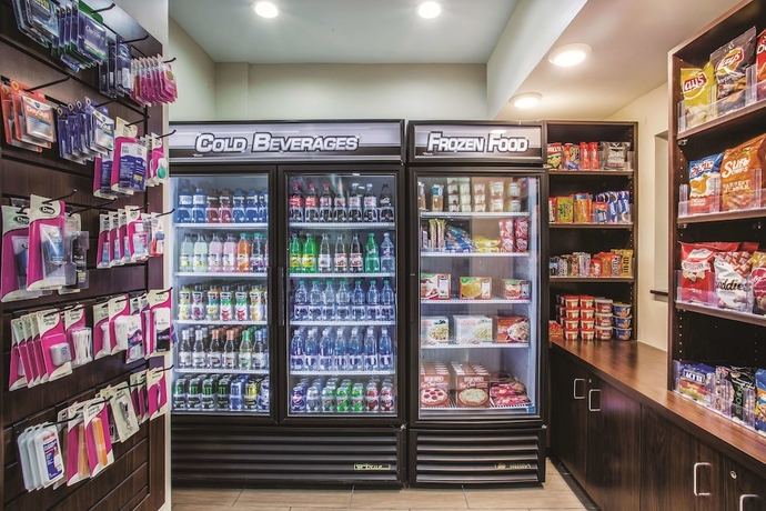 Imagen de los interiores del Hotel La Quinta Inn and Suites By Wyndham Evansville. Foto 17