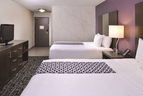 Imagen de la habitación del Hotel La Quinta Inn and Suites By Wyndham Fayetteville. Foto 8