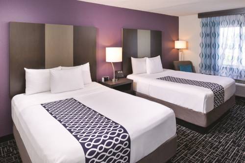 Imagen de la habitación del Hotel La Quinta Inn and Suites By Wyndham Fayetteville. Foto 12