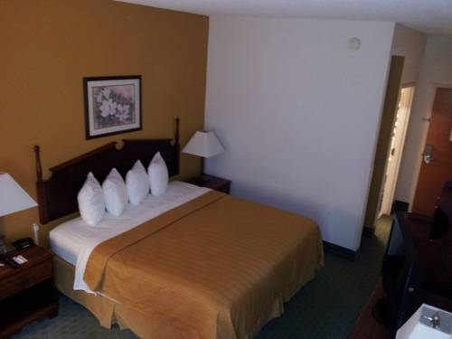 Imagen de la habitación del Hotel La Quinta Inn and Suites By Wyndham Fayetteville I-95. Foto 8