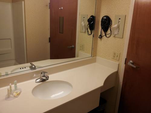 Imagen de la habitación del Hotel La Quinta Inn and Suites By Wyndham Fayetteville I-95. Foto 10