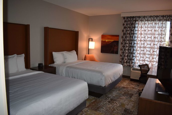 Imagen de la habitación del Hotel La Quinta Inn and Suites By Wyndham Flagstaff East I-40. Foto 11