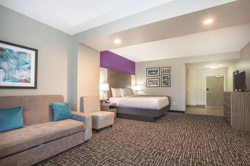 Imagen de la habitación del Hotel La Quinta Inn and Suites By Wyndham Forsyth. Foto 6