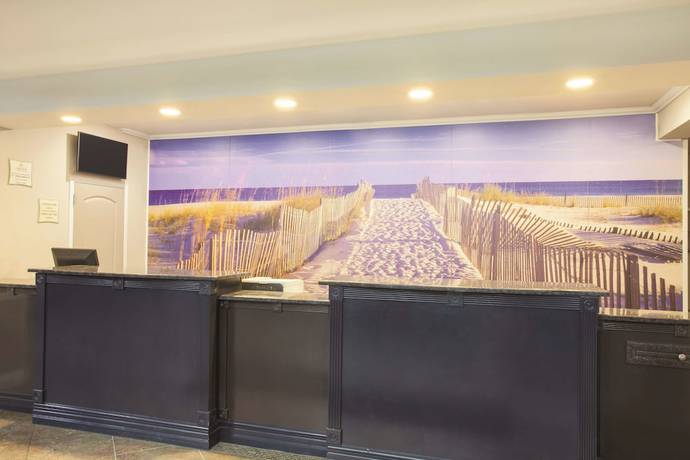 Imagen de los interiores del Hotel La Quinta Inn and Suites By Wyndham Fort Walton Beach. Foto 20