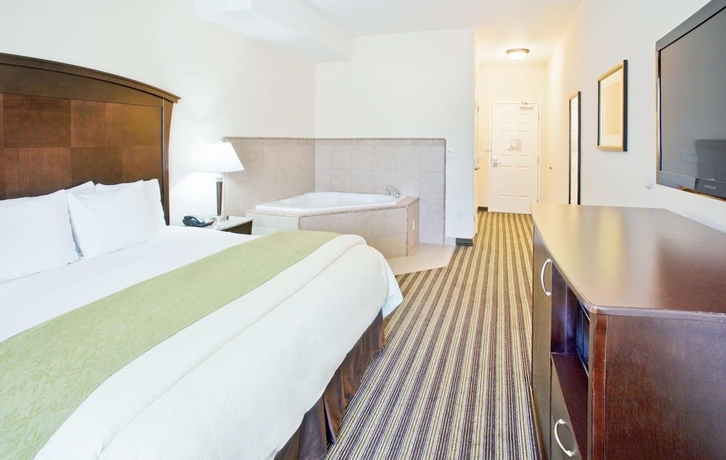 Imagen de la habitación del Hotel La Quinta Inn and Suites By Wyndham Fowler. Foto 11