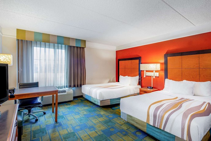 Imagen de la habitación del Hotel La Quinta Inn and Suites By Wyndham Fremont / Silicon Valley. Foto 6