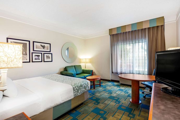 Imagen de la habitación del Hotel La Quinta Inn and Suites By Wyndham Fremont / Silicon Valley. Foto 8