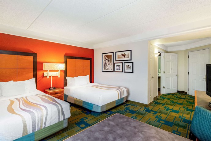 Imagen de la habitación del Hotel La Quinta Inn and Suites By Wyndham Fremont / Silicon Valley. Foto 16