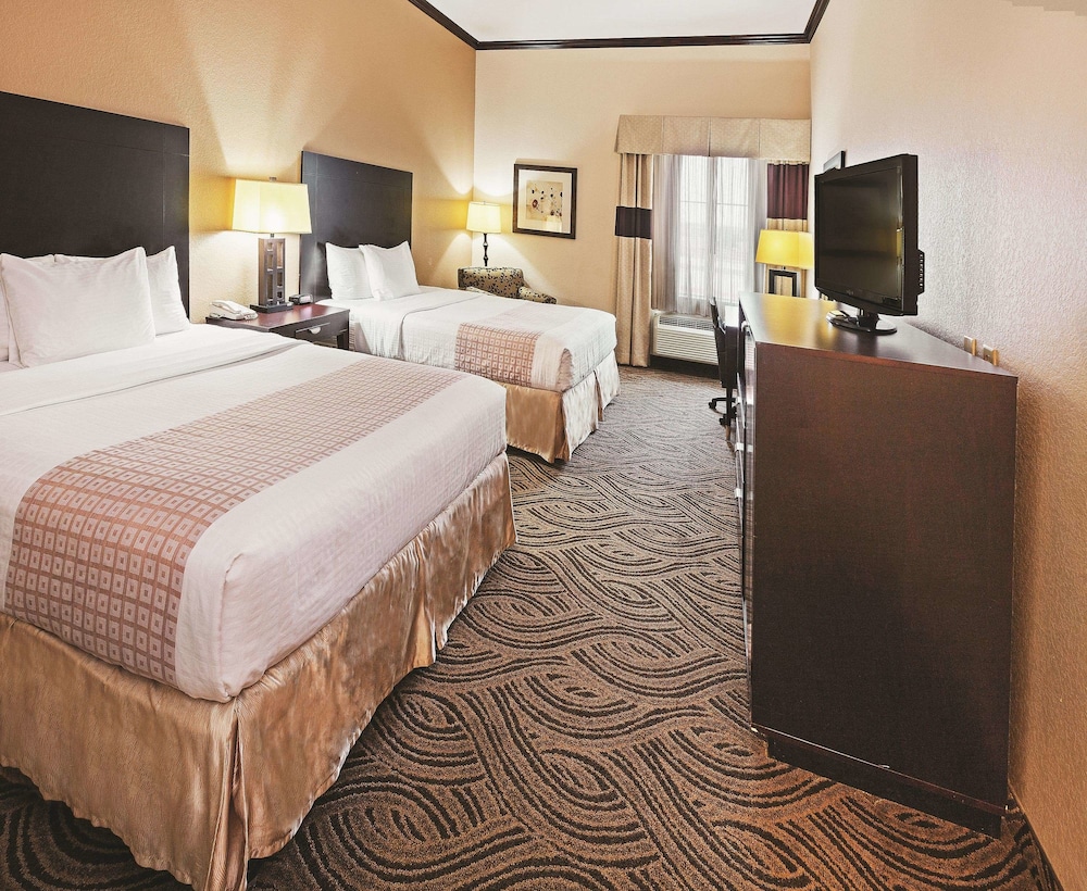 Imagen de la habitación del Hotel La Quinta Inn and Suites By Wyndham Ft. Worth - Burleson. Foto 2