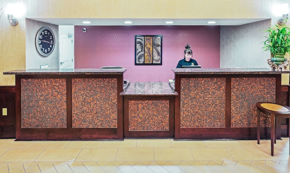 Imagen de los interiores del Hotel La Quinta Inn and Suites By Wyndham Ft. Worth - Burleson. Foto 17