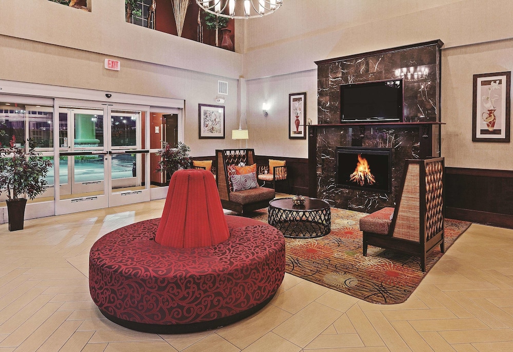 Imagen de los interiores del Hotel La Quinta Inn and Suites By Wyndham Ft. Worth - Burleson. Foto 18