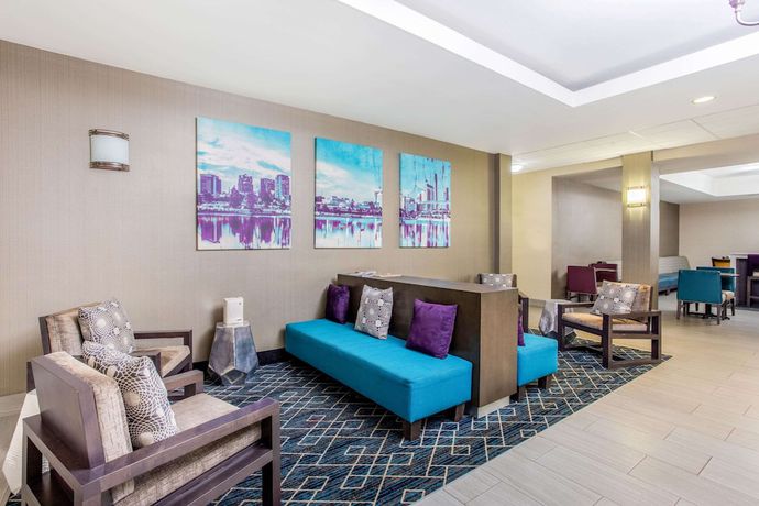 Imagen de los interiores del Hotel La Quinta Inn and Suites By Wyndham Fultondale Birmingham N. Foto 15