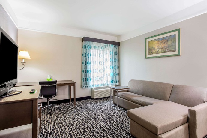 Imagen de la habitación del Hotel La Quinta Inn and Suites By Wyndham Fultondale Birmingham N. Foto 11