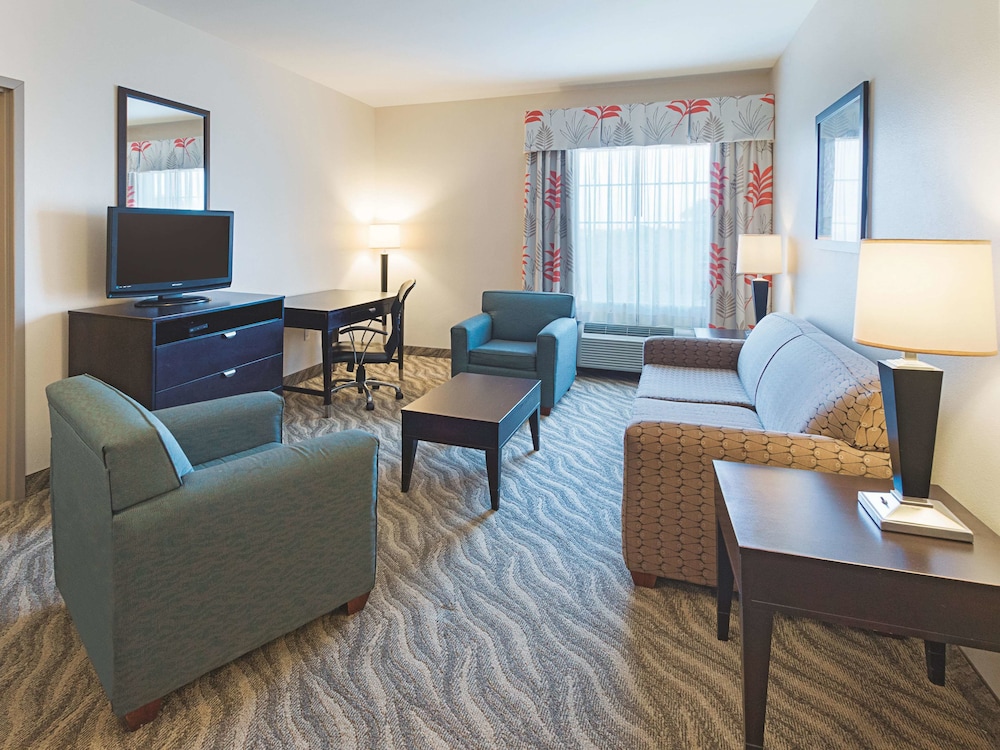 Imagen de la habitación del Hotel La Quinta Inn and Suites By Wyndham Glen Rose. Foto 4