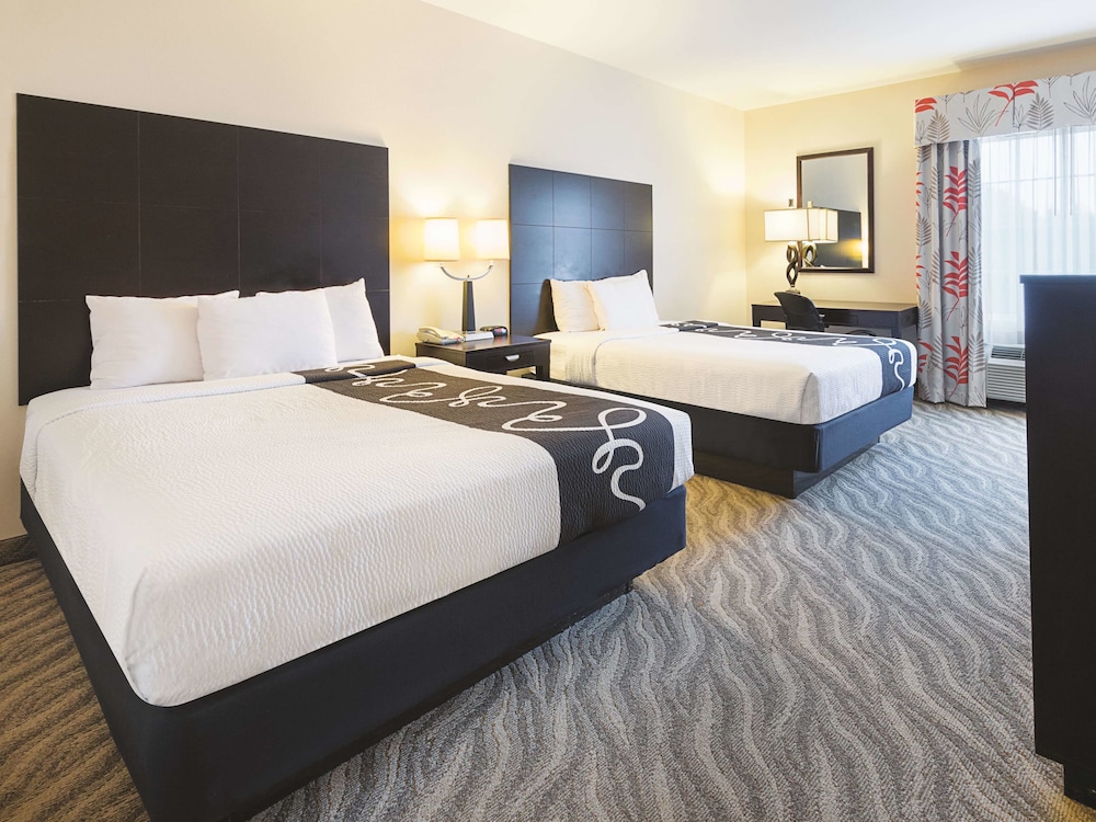 Imagen de la habitación del Hotel La Quinta Inn and Suites By Wyndham Glen Rose. Foto 11