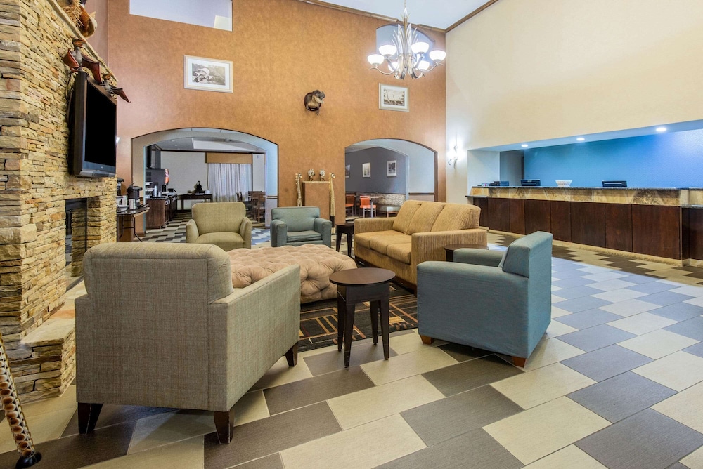 Imagen de los interiores del Hotel La Quinta Inn and Suites By Wyndham Glen Rose. Foto 20