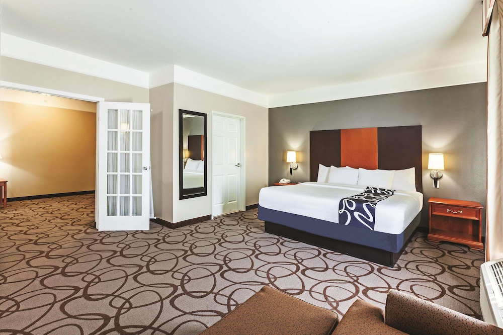 Imagen de la habitación del Hotel La Quinta Inn and Suites By Wyndham Granbury. Foto 2