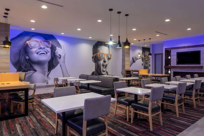 Imagen de los interiores del Hotel La Quinta Inn and Suites By Wyndham Greensboro Arpt High Point. Foto 10
