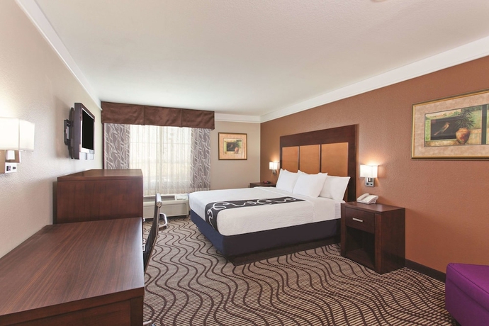 Imagen de la habitación del Hotel La Quinta Inn and Suites By Wyndham Hesperia Victorville. Foto 12