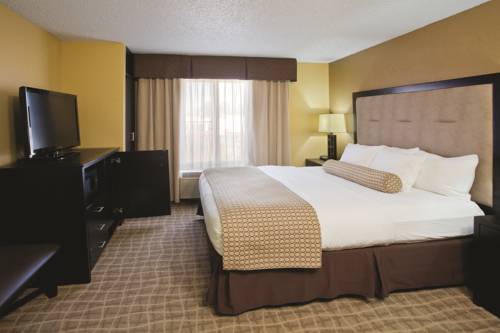 Imagen de la habitación del Hotel La Quinta Inn and Suites By Wyndham Hot Springs. Foto 8