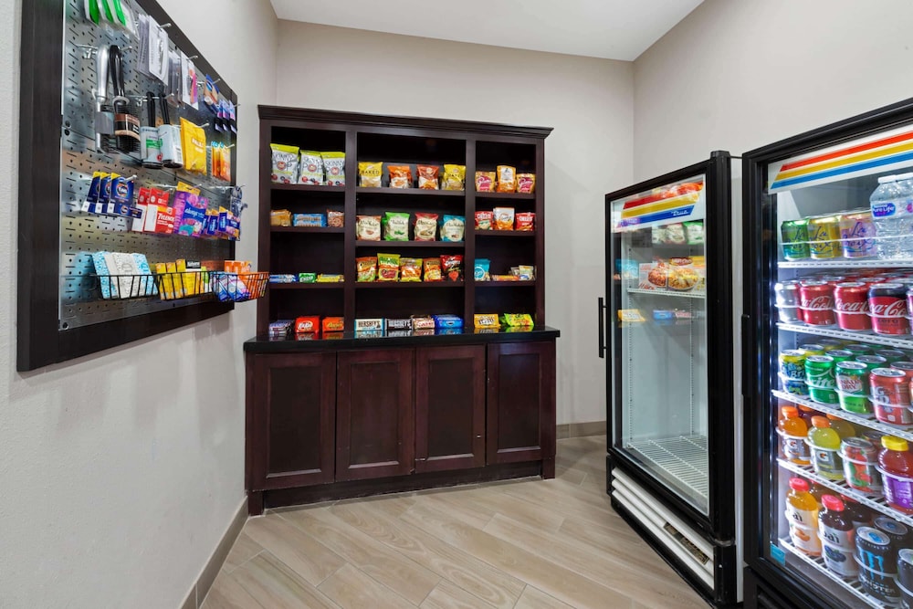 Imagen de los interiores del Hotel La Quinta Inn and Suites By Wyndham Houston Humble Atascocita. Foto 20