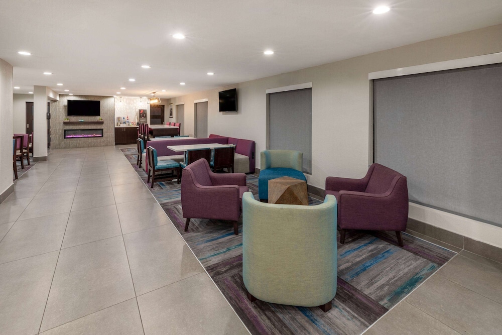 Imagen de los interiores del Hotel La Quinta Inn and Suites By Wyndham Houston Nw Brookhollow. Foto 18