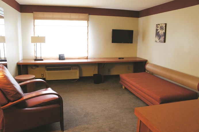 Imagen de la habitación del Hotel La Quinta Inn and Suites By Wyndham Houston Southwest. Foto 7