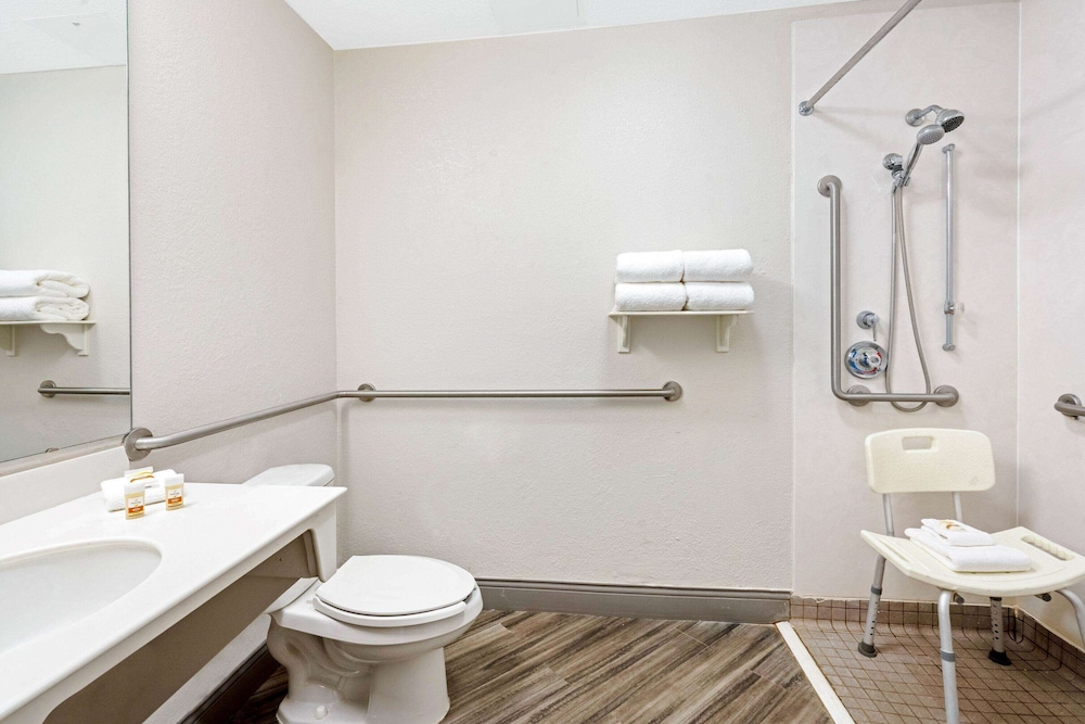 Imagen de la habitación del Hotel La Quinta Inn and Suites By Wyndham Houston West Park 10. Foto 8