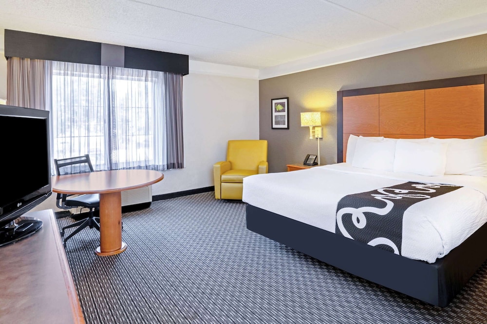 Imagen de la habitación del Hotel La Quinta Inn and Suites By Wyndham Houston West Park 10. Foto 9