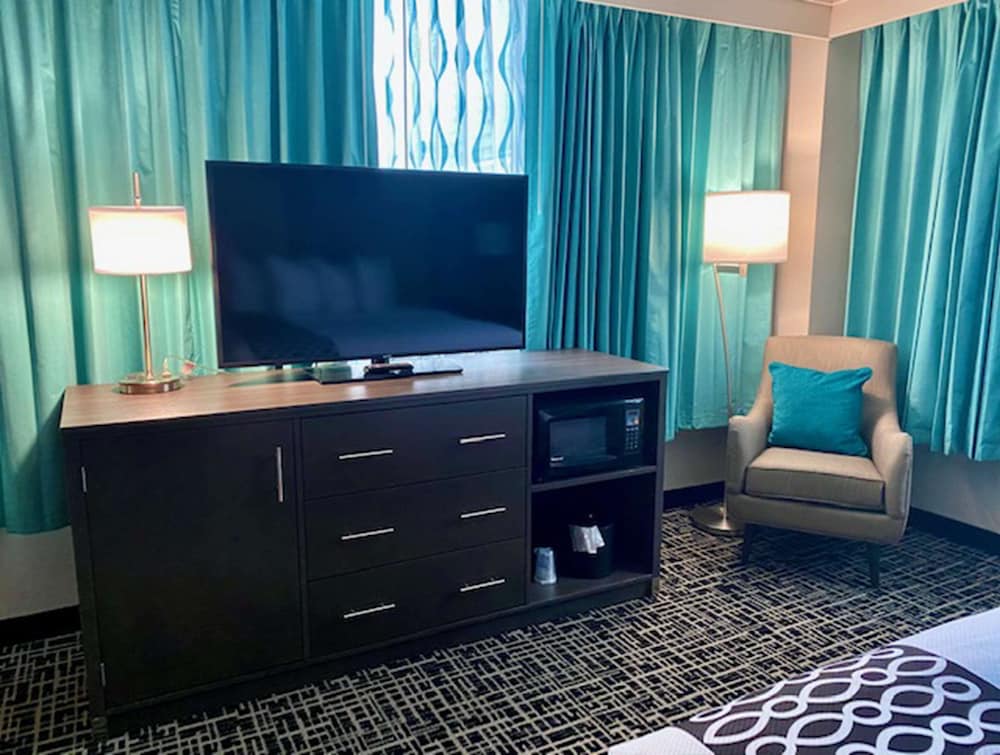 Imagen de la habitación del Hotel La Quinta Inn and Suites By Wyndham Indianapolis Downtown. Foto 7