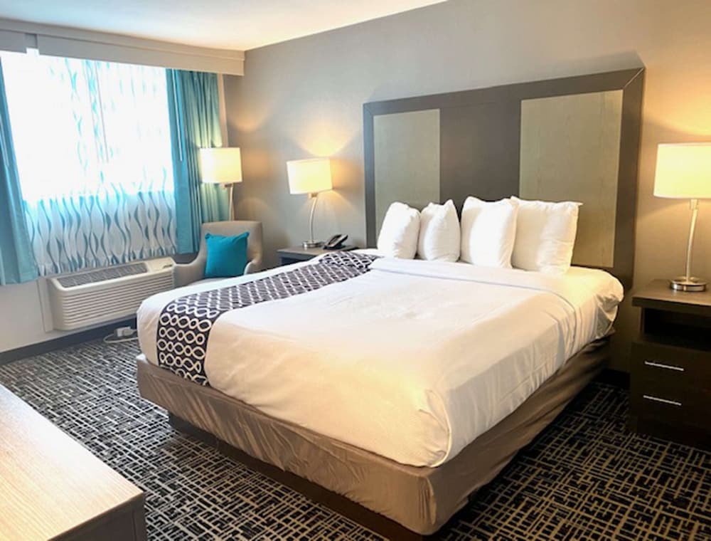 Imagen de la habitación del Hotel La Quinta Inn and Suites By Wyndham Indianapolis Downtown. Foto 9