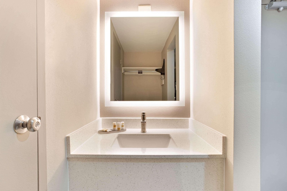 Imagen de la habitación del Hotel La Quinta Inn and Suites By Wyndham Indianapolis Downtown. Foto 15