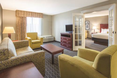 Imagen de la habitación del Hotel La Quinta Inn and Suites By Wyndham Indianapolis South. Foto 4