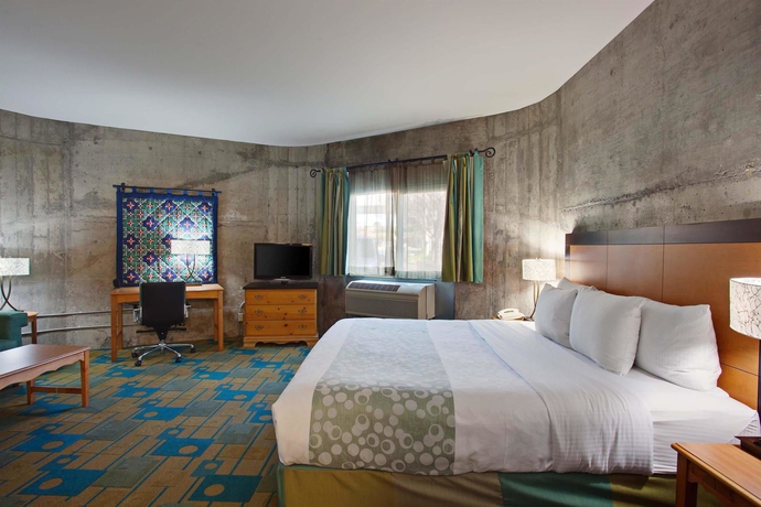 Imagen de la habitación del Hotel La Quinta Inn and Suites By Wyndham Irvine Spectrum. Foto 12