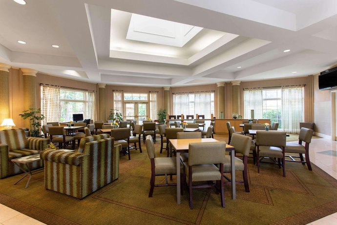 Imagen de los interiores del Hotel La Quinta Inn and Suites By Wyndham Jacksonville Butler Blvd. Foto 19